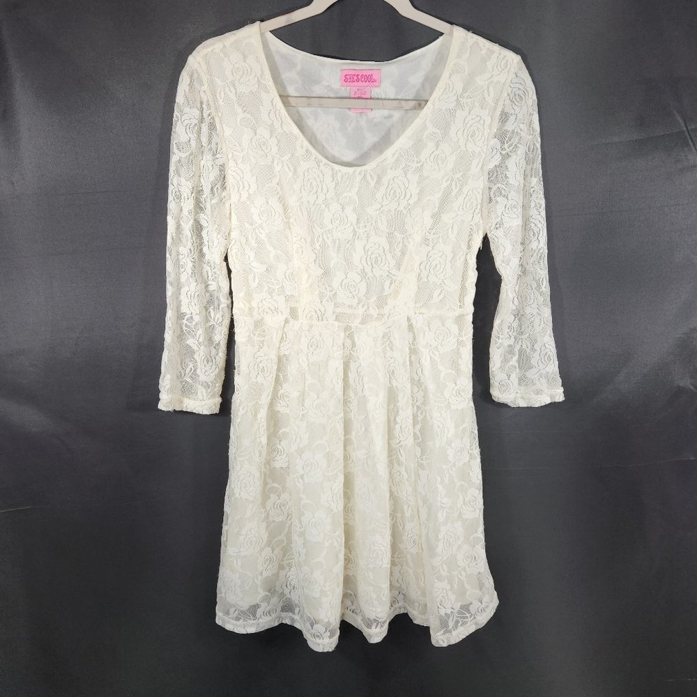 She's Cool NWOT Women / Junior Creamy White Lace Tulle Lined Dress Size M
